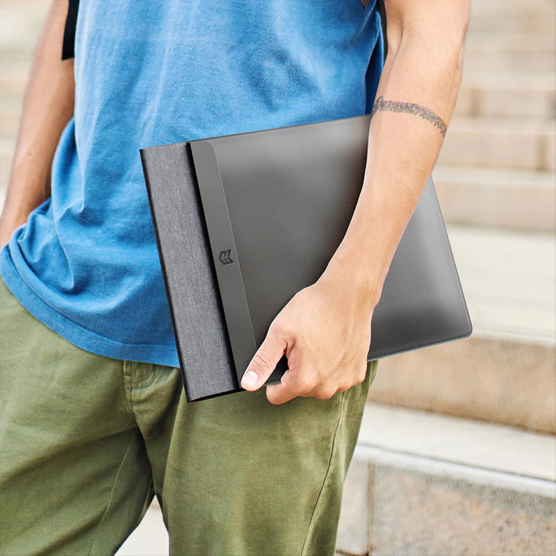 E3 4-in-1 Laptop Sleeve with Wireless Charging